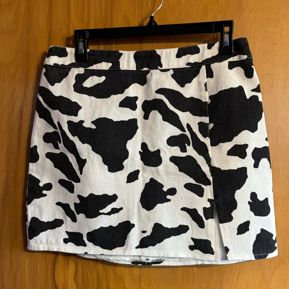 Von Maur Cow Print Mini Skirt Large